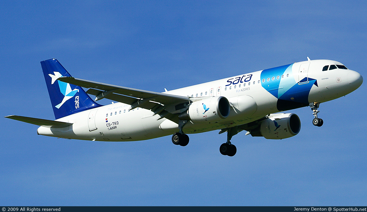 Photo of CS-TKO - Airbus A320-214 operated by SATA International