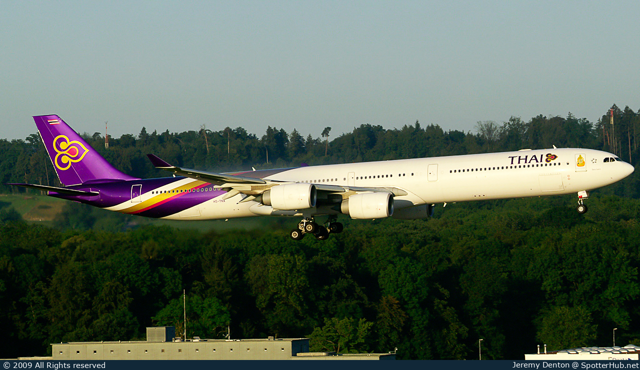 Photo of HS-TNA - Airbus A340-642 operated by Thai Airways International