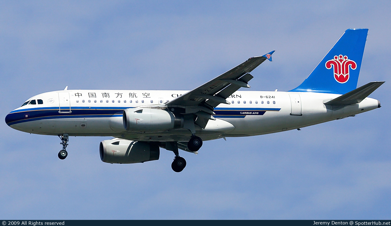 Photo of B-6241 - Airbus A319-132 operated by China Southern Airlines