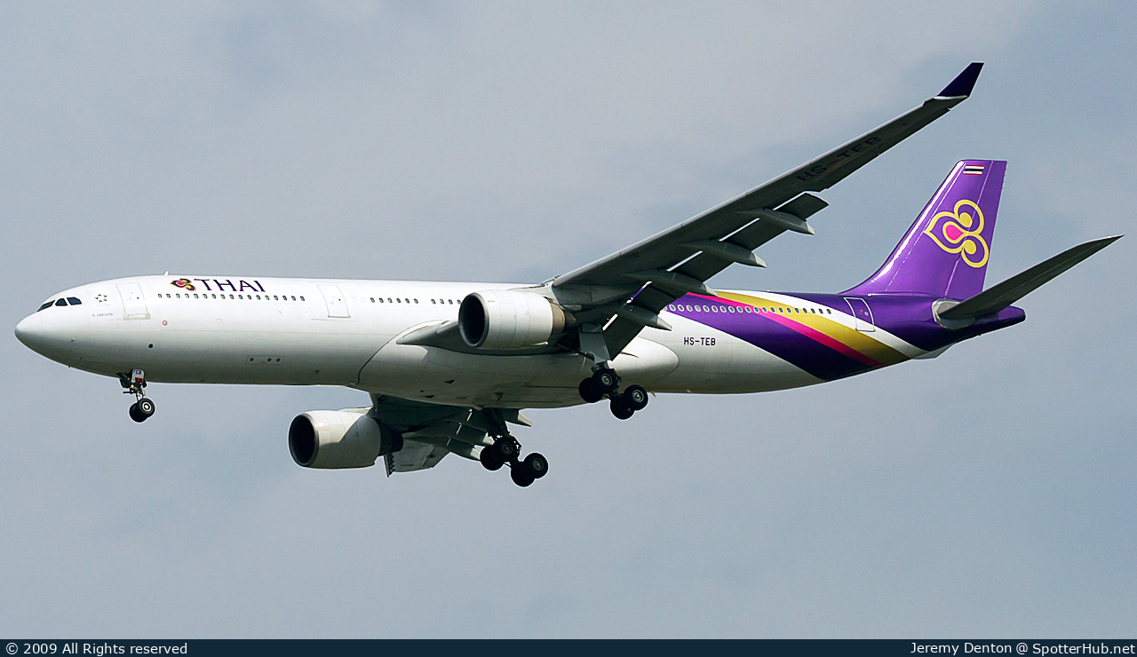 Photo of HS-TEB - Airbus A330-321 operated by Thai Airways International