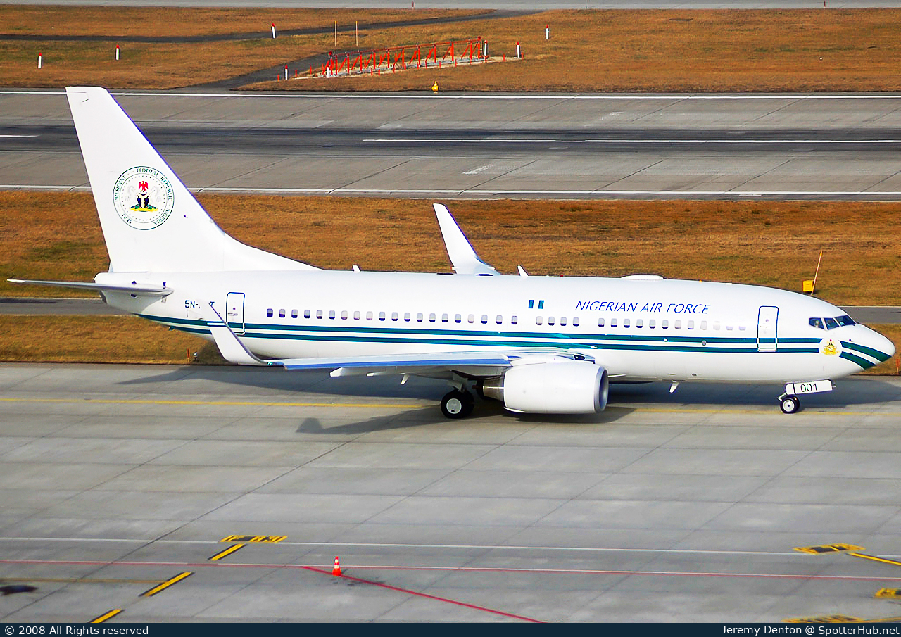 Photo of 5N-FGT - Boeing 737-7N6(BBJ) operated by Nigerian Air Force