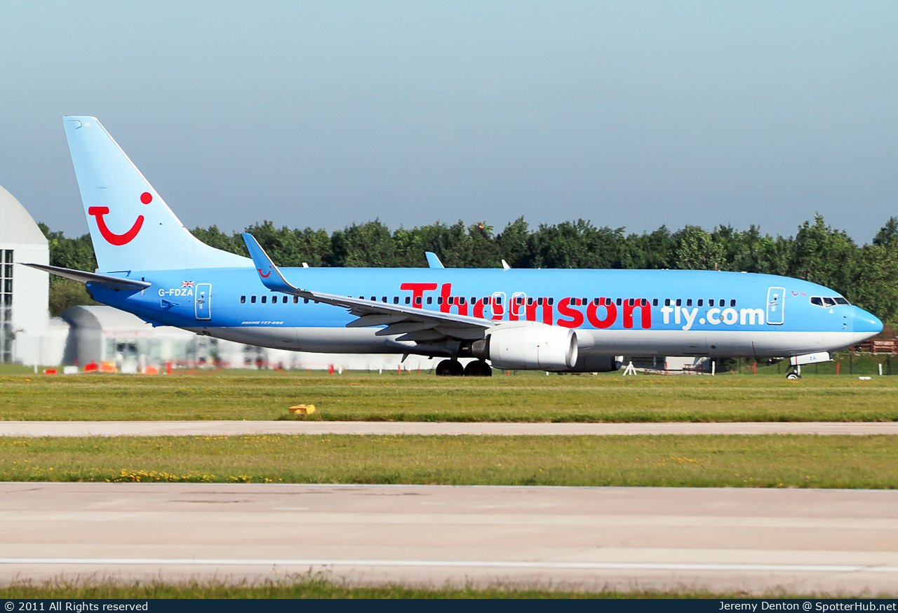 Photo of G-FDZA - Boeing 737-8K5 operated by Thomsonfly