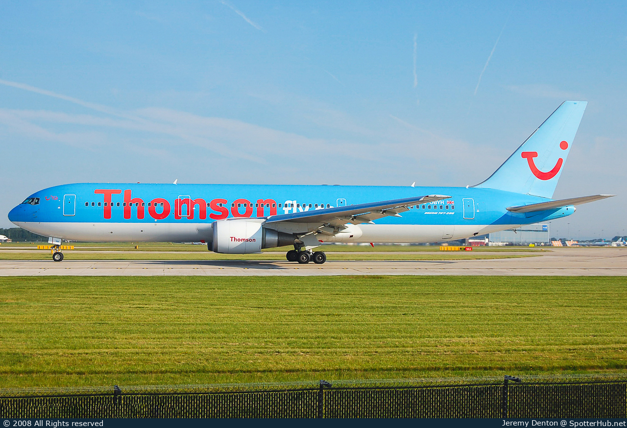 Photo of G-OBYH - Boeing 767-304(ER) operated by Thomsonfly