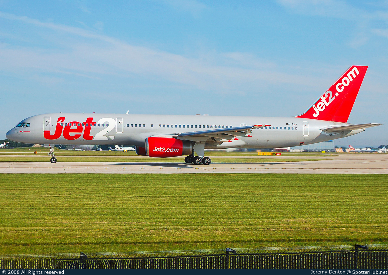 Photo of G-LSAA - Boeing 757-236 operated by Jet2