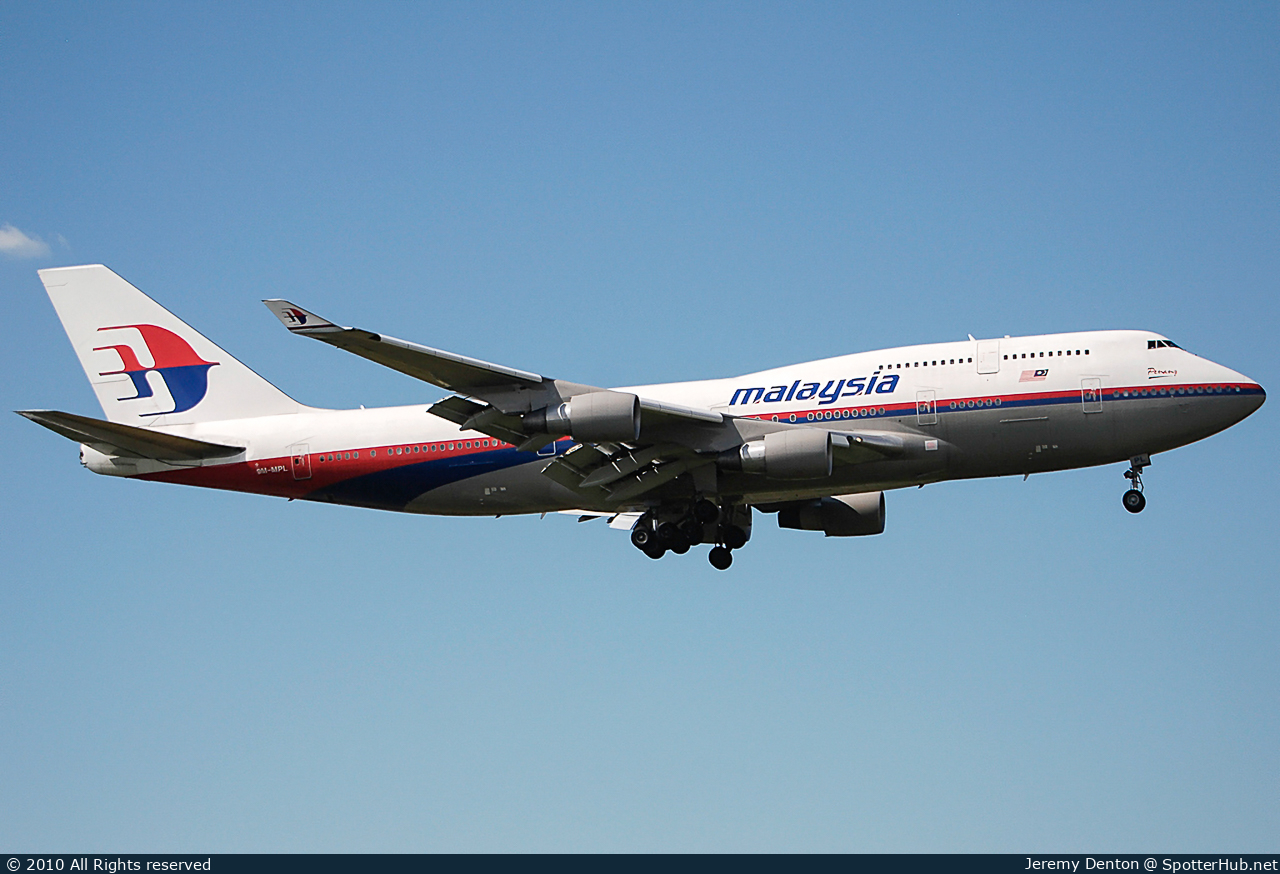 Photo of 9M-MPL - Boeing 747-4H6 operated by Malaysia Airlines