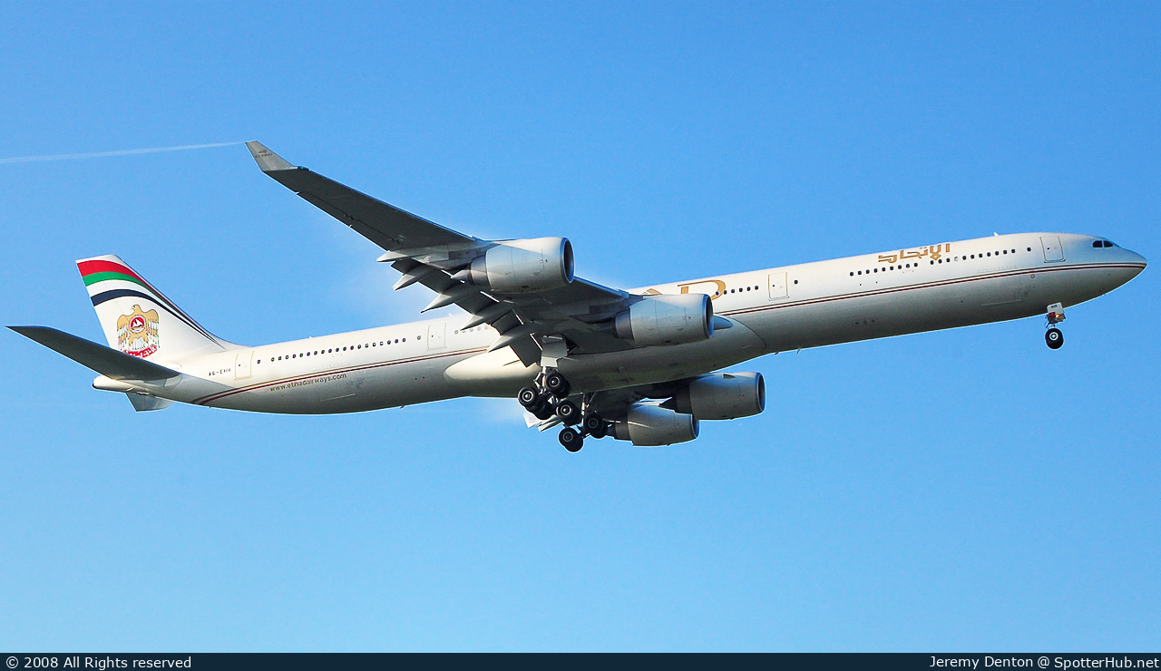 Photo of A6-EHH - Airbus A340-642 operated by Etihad Airways