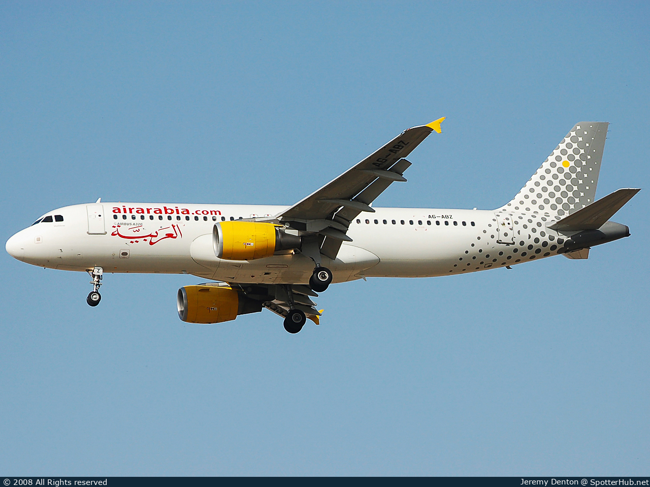 Photo of A6-ABZ - Airbus A320-214 operated by Air Arabia