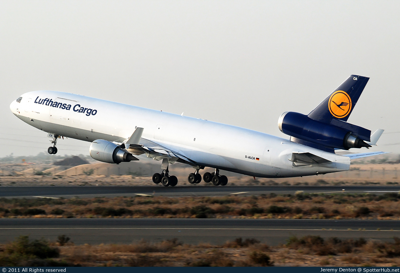 Photo of D-ALCA - McDonnell Douglas MD-11(F) operated by Lufthansa Cargo