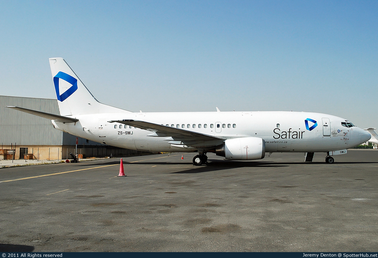 Photo of ZS-SMJ - Boeing 737-3Y0(QC) operated by Safair