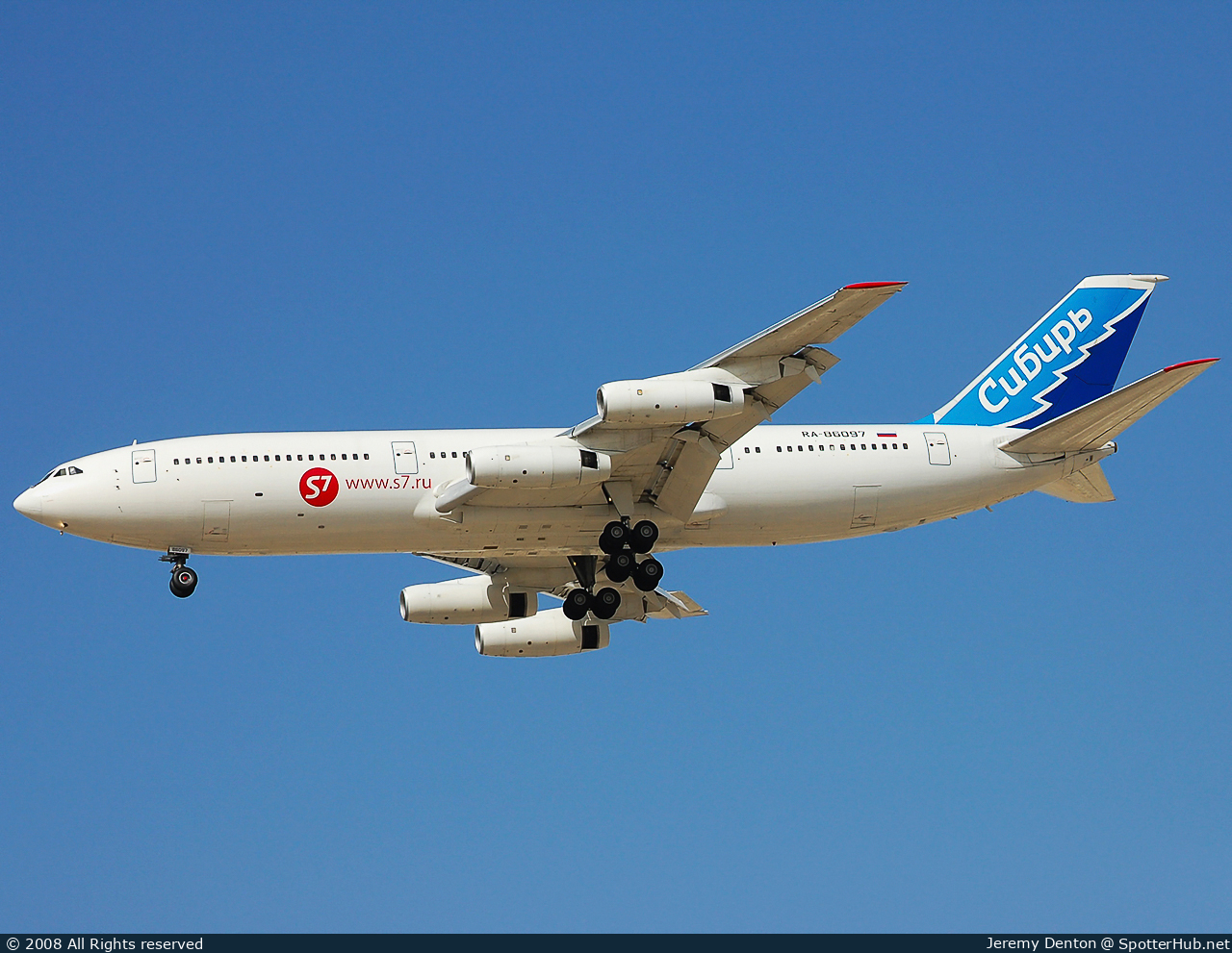 Photo of RA-86097 - Ilyushin Il-86 operated by S7 Airlines