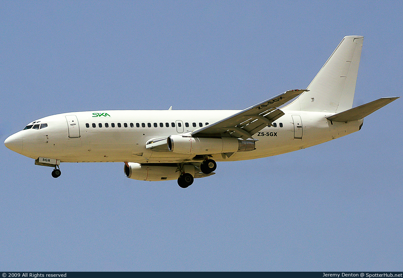 Photo of ZS-SGX - Boeing 737-2T5(Adv) operated by Safair