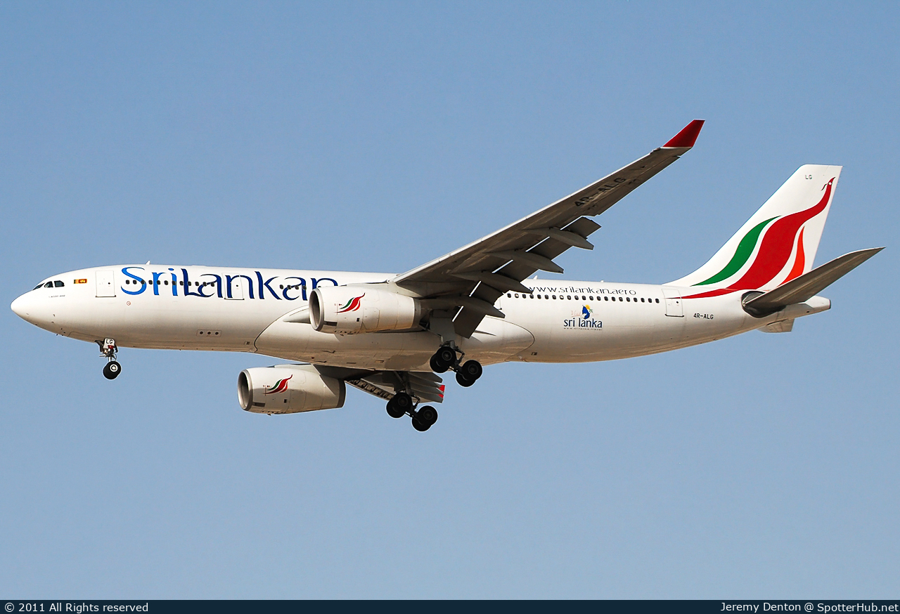 Photo of 4R-ALG - Airbus A330-243 operated by SriLankan Airlines