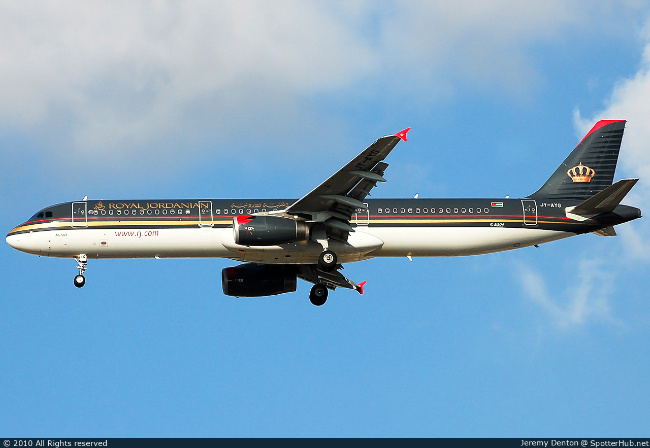 Photo of JY-AYG - Airbus A321-231 operated by Royal Jordanian Airlines