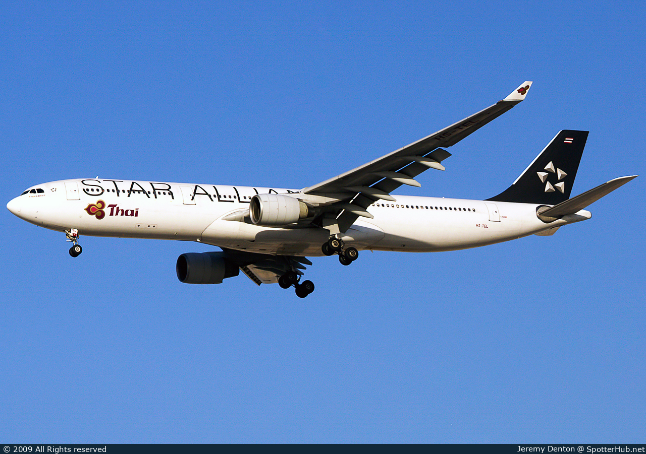 Photo of HS-TEL - Airbus A330-322 operated by Thai Airways International