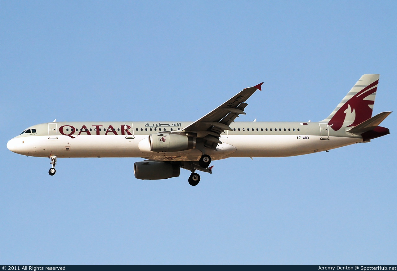 Photo of A7-ADX - Airbus A321-231 operated by Qatar Airways