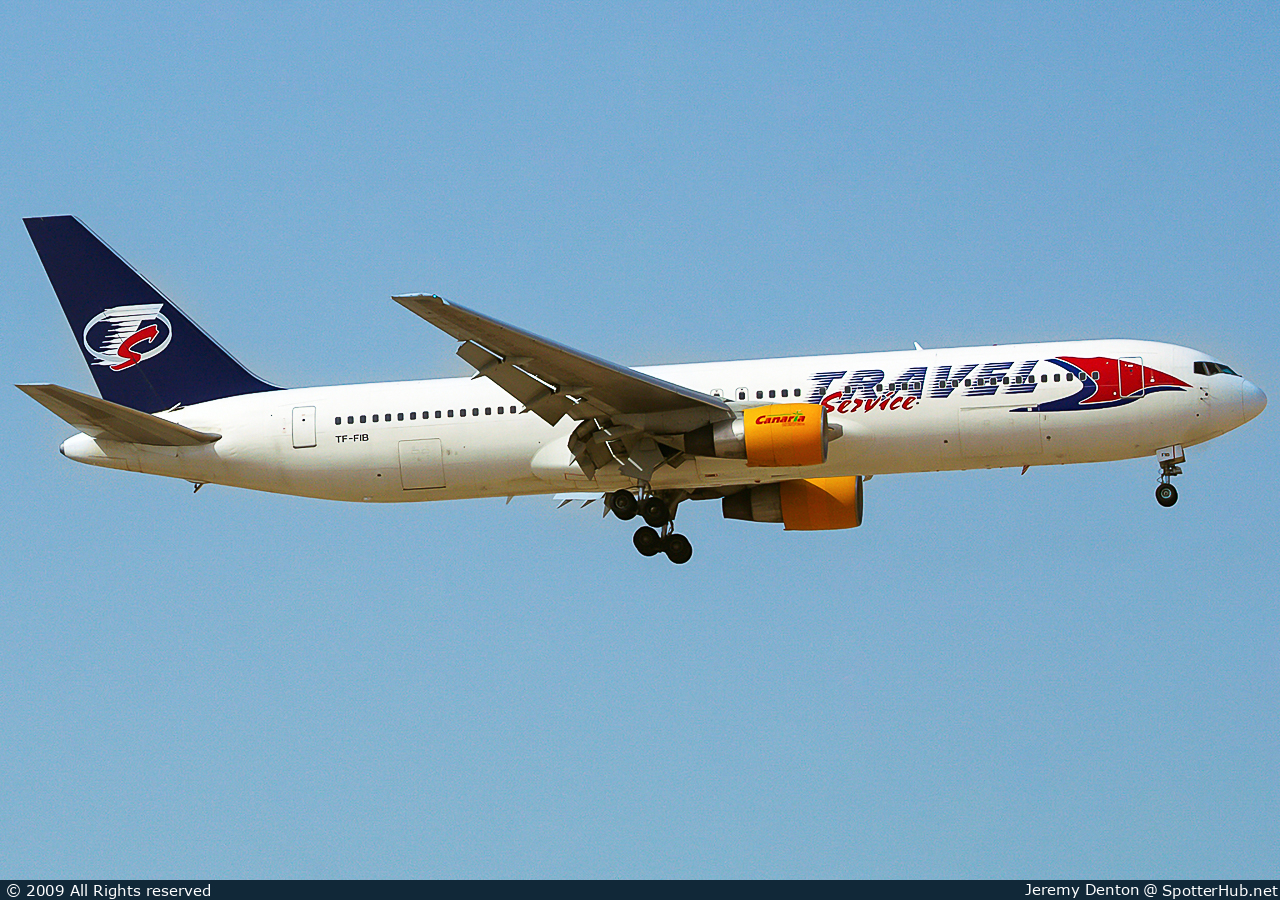Photo of TF-FIB - Boeing 767-383(ER) operated by Travel Service (opb Icelandair)