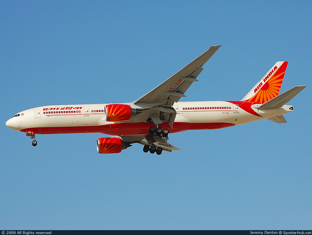 Photo of VT-AIR - Boeing 777-222 operated by Air India
