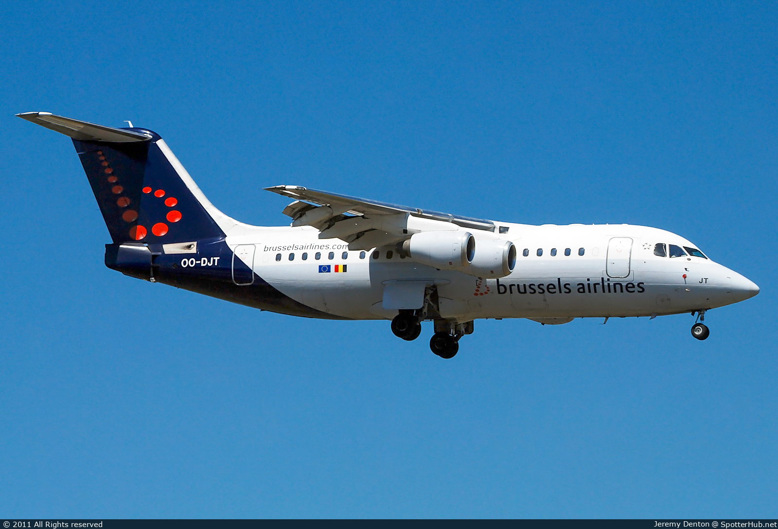 Photo of OO-DJT - British Aerospace Avro RJ85 operated by Brussels Airlines