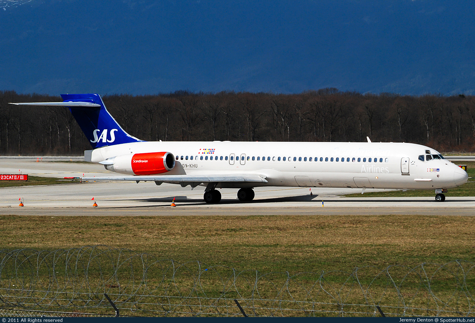 Photo of OY-KHU - McDonnell Douglas MD-87 operated by SAS Scandinavian Airlines