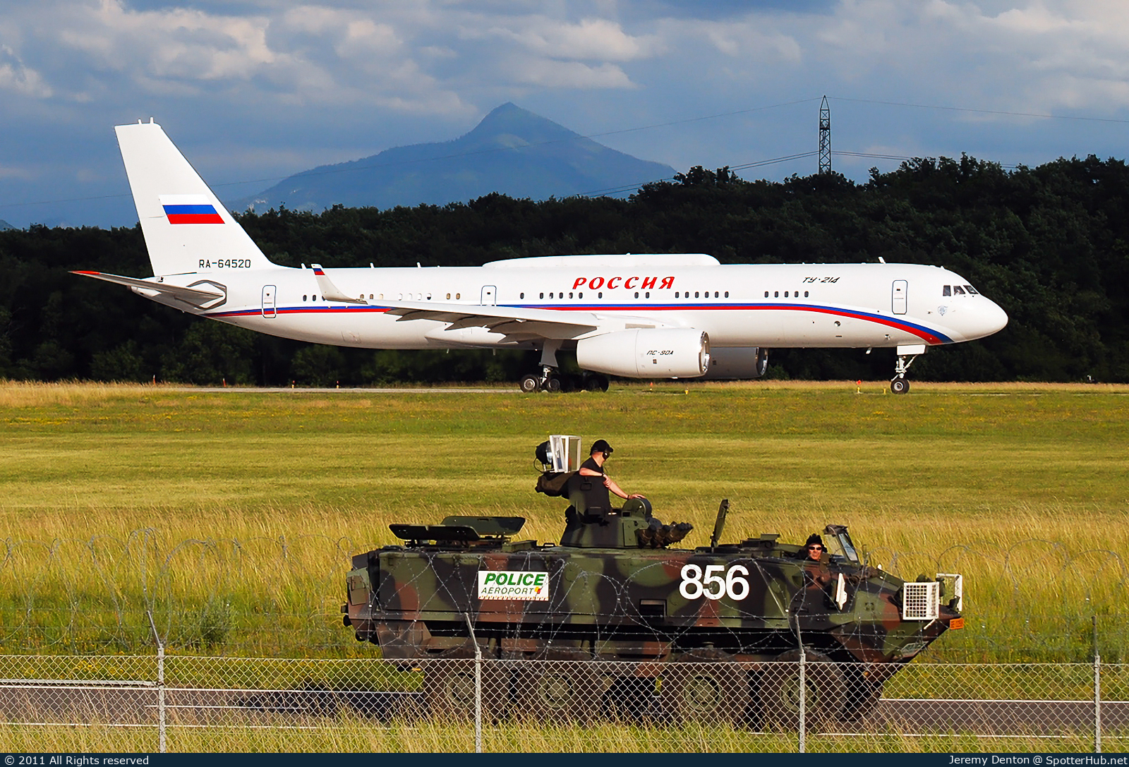 Photo of RA-64520 - Tupolev Tu-214PU operated by Rossiya Special Flight Detachment