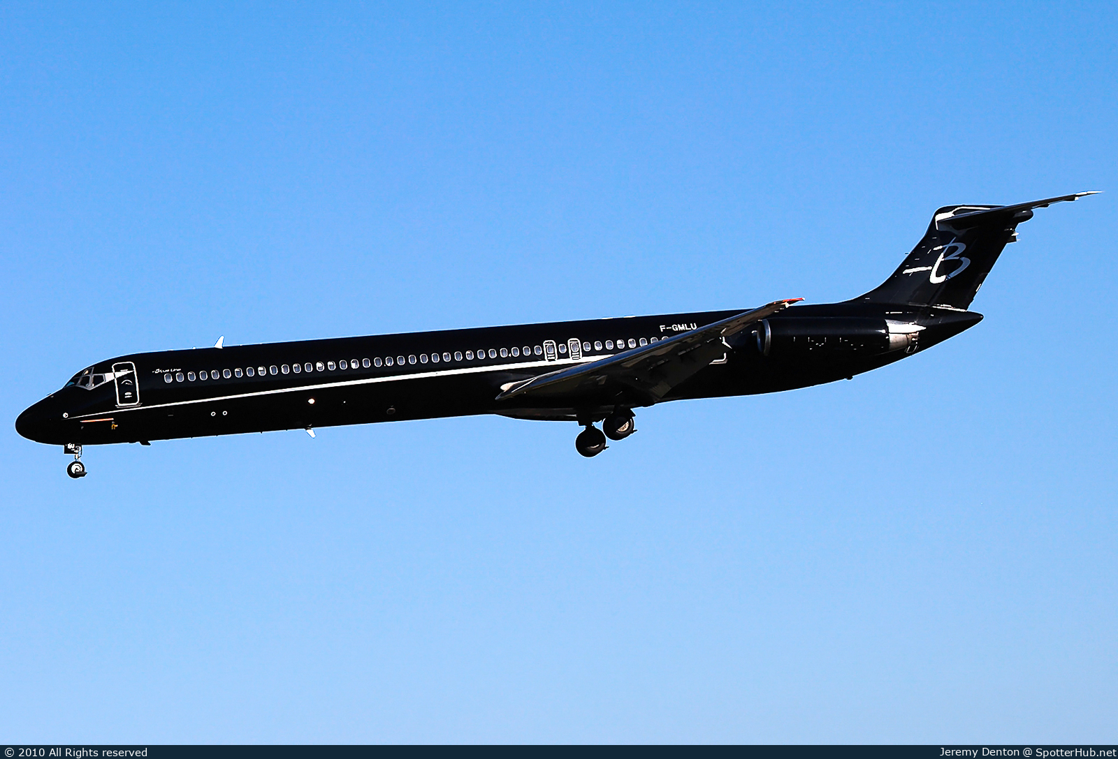 Photo of F-GMLU - McDonnell Douglas MD-83 operated by Blue Line