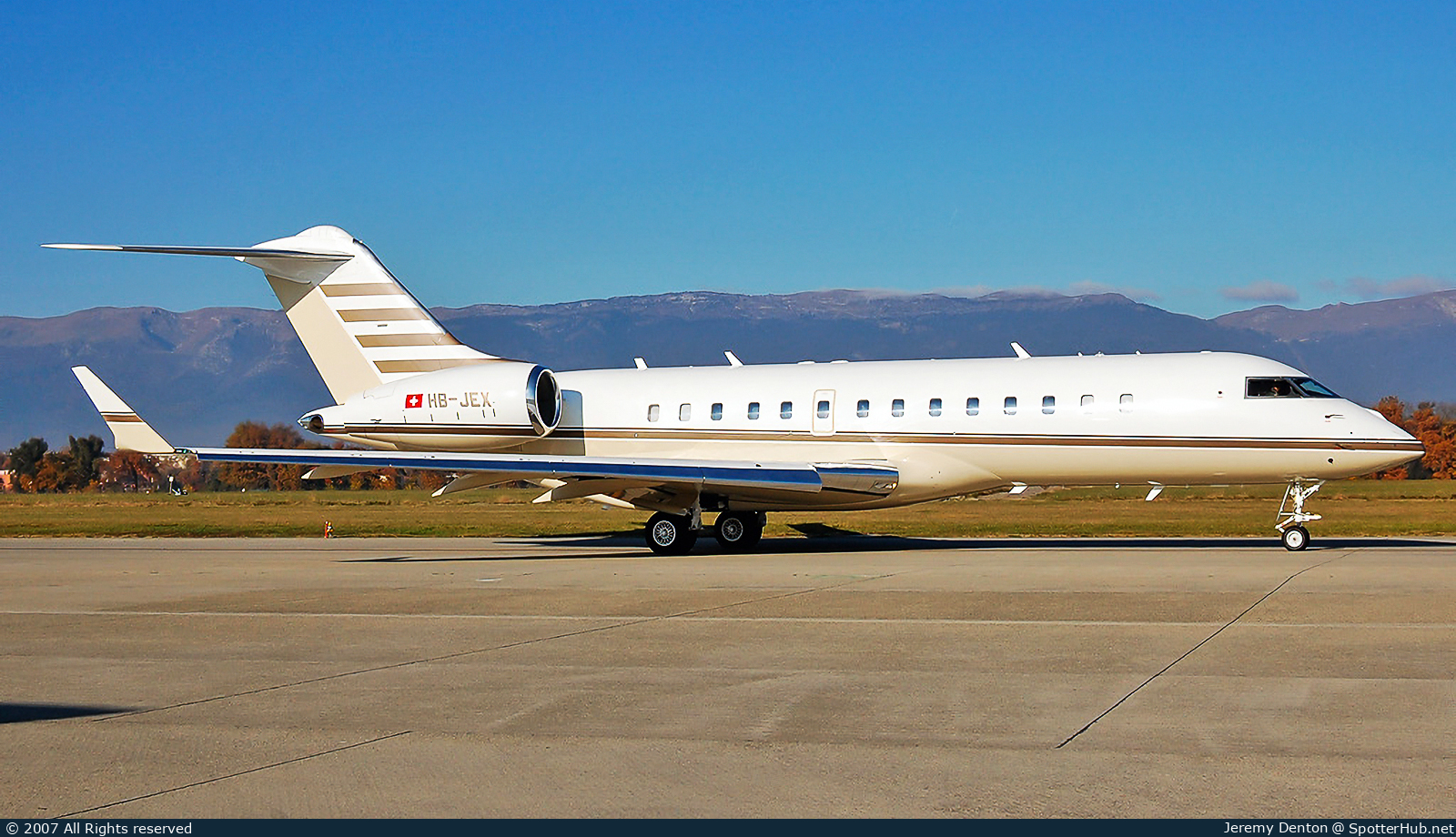 Photo of HB-JEX - Bombardier Global Express operated by TAG Aviation