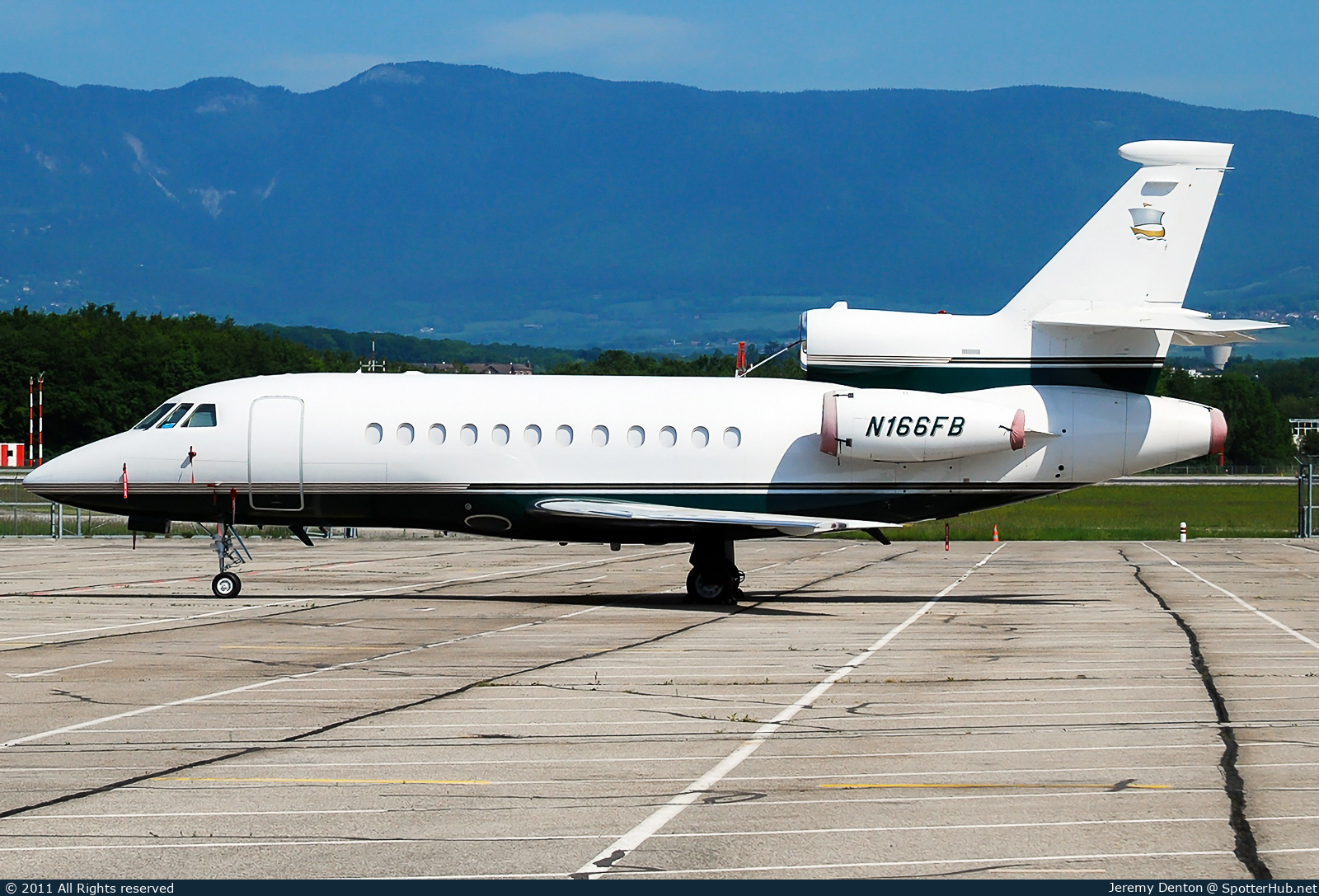 Photo of N166FB - Dassault Falcon 900EX operated by Private