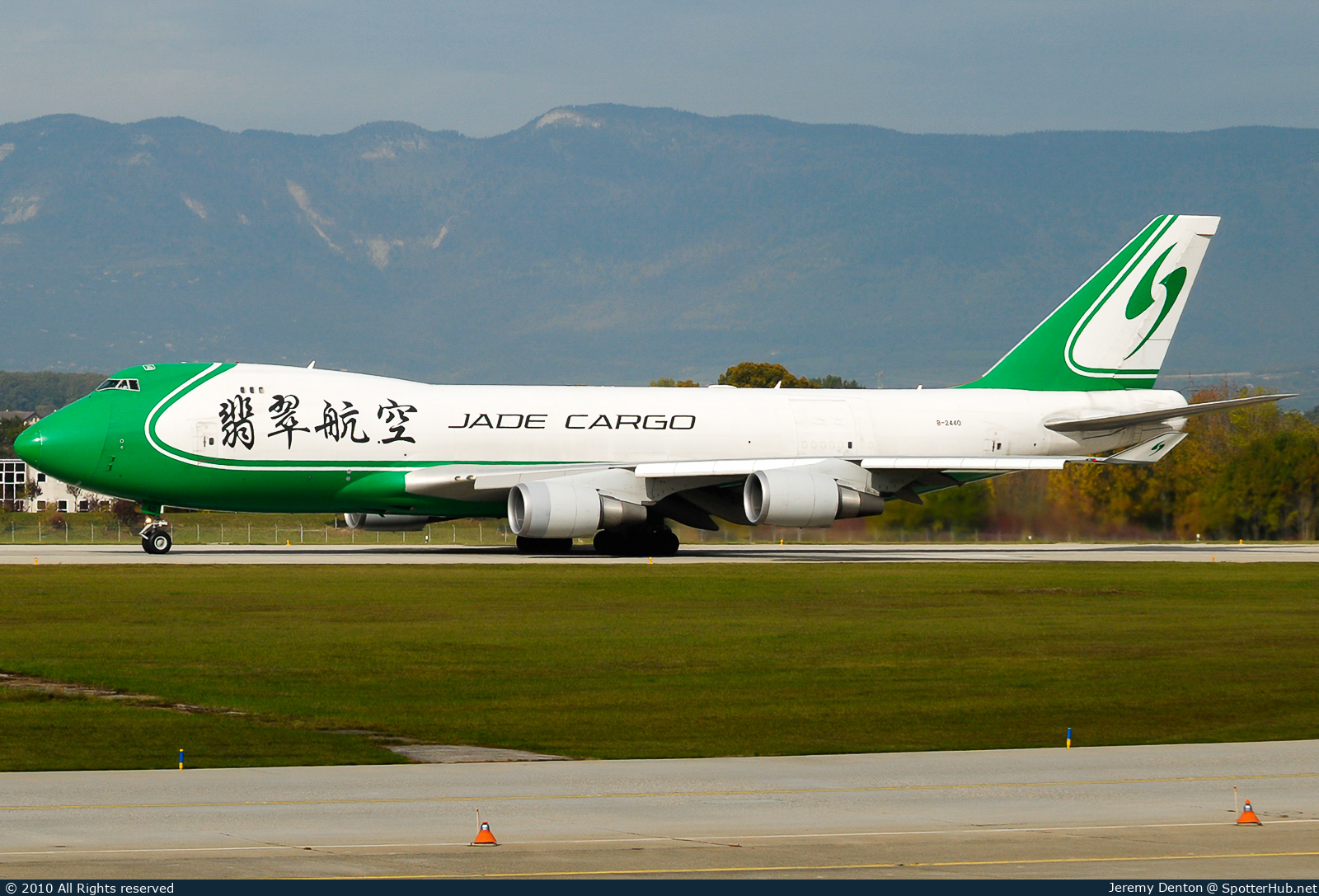 Photo of B-2440 - Boeing 747-4EVF(ER) operated by Jade Cargo International