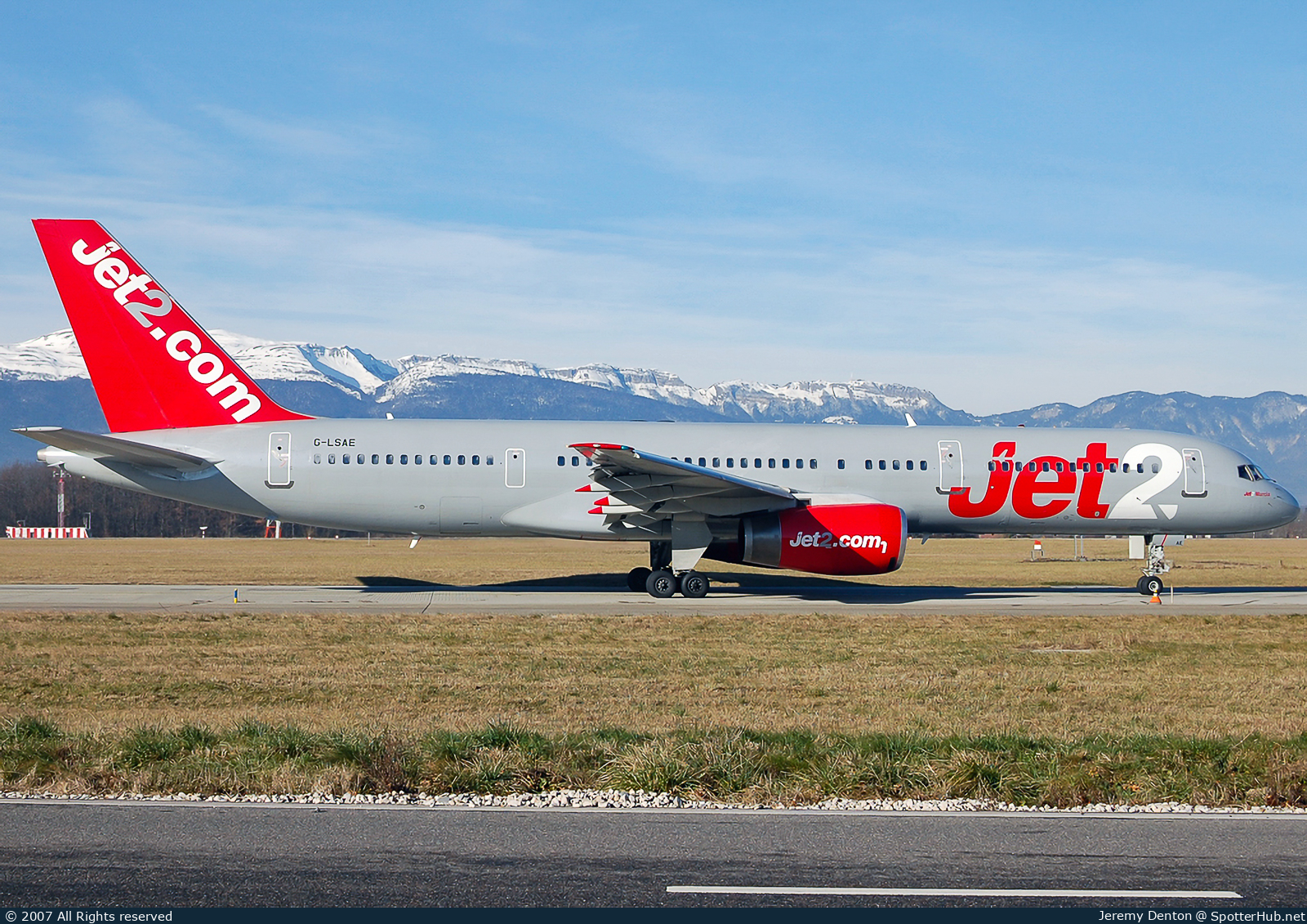 Photo of G-LSAE - Boeing 757-27B operated by Jet2