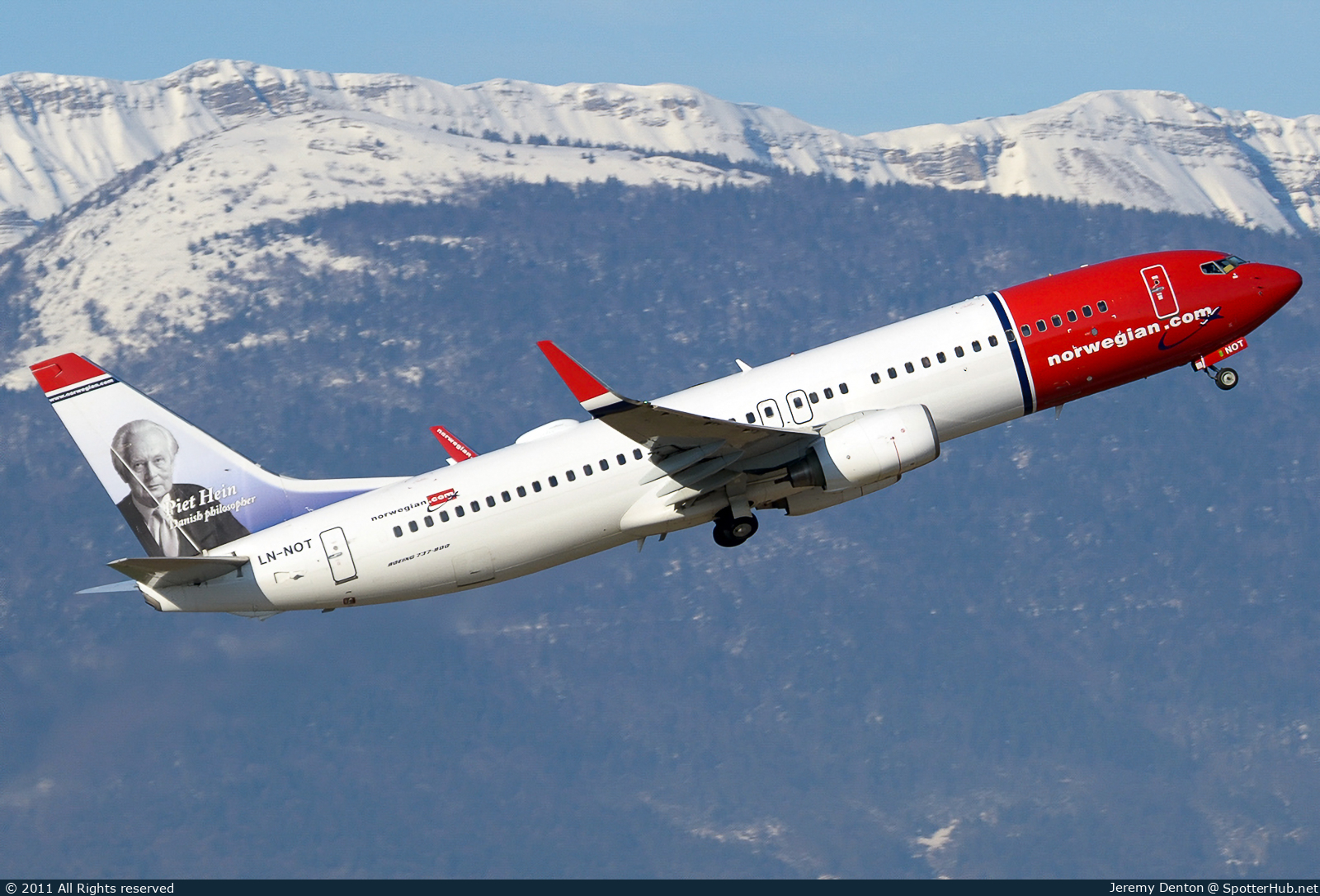Photo of LN-NOT - Boeing 737-8JP operated by Norwegian Air Shuttle