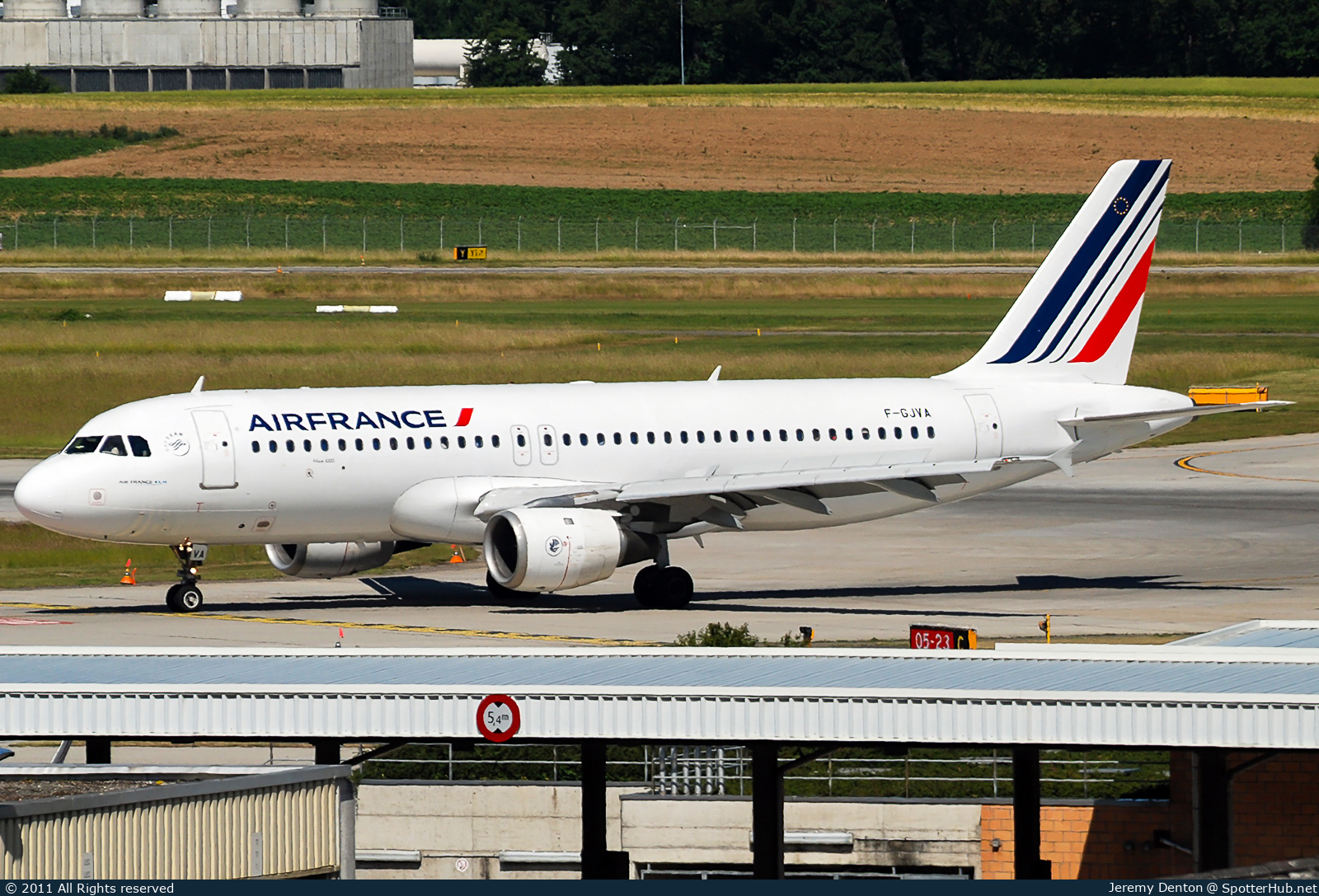 Photo of F-GJVA - Airbus A320-211 operated by Air France