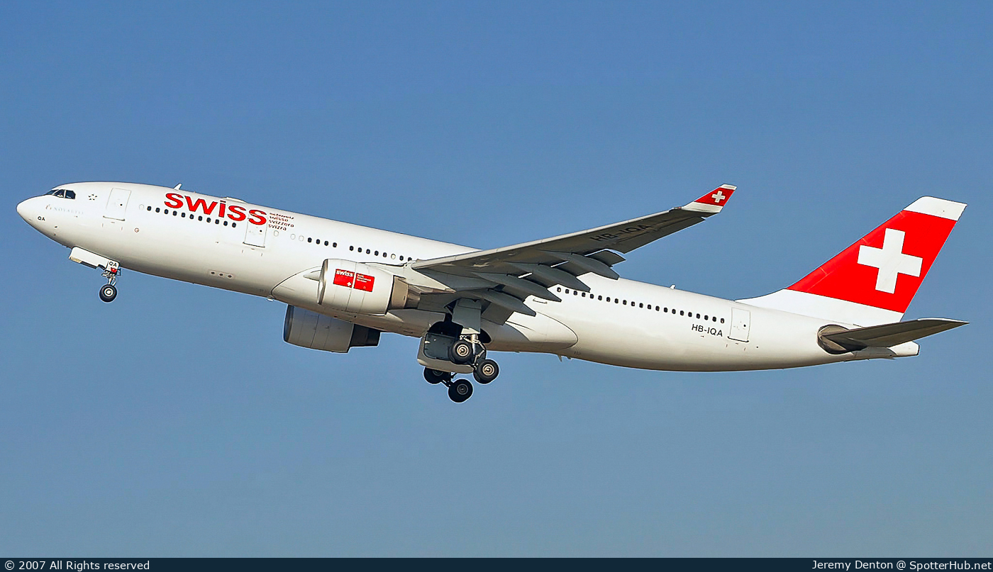 Photo of HB-IQA - Airbus A330-223 operated by Swiss International Air Lines