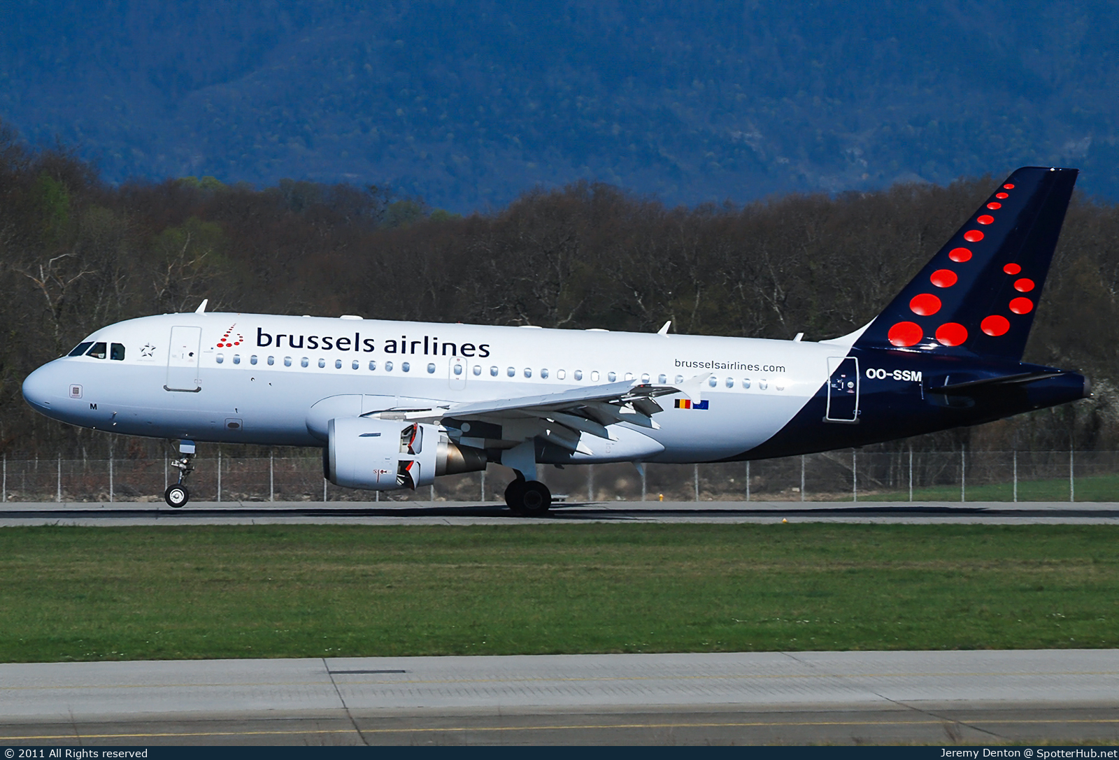 Photo of OO-SSM - Airbus A319-112 operated by Brussels Airlines