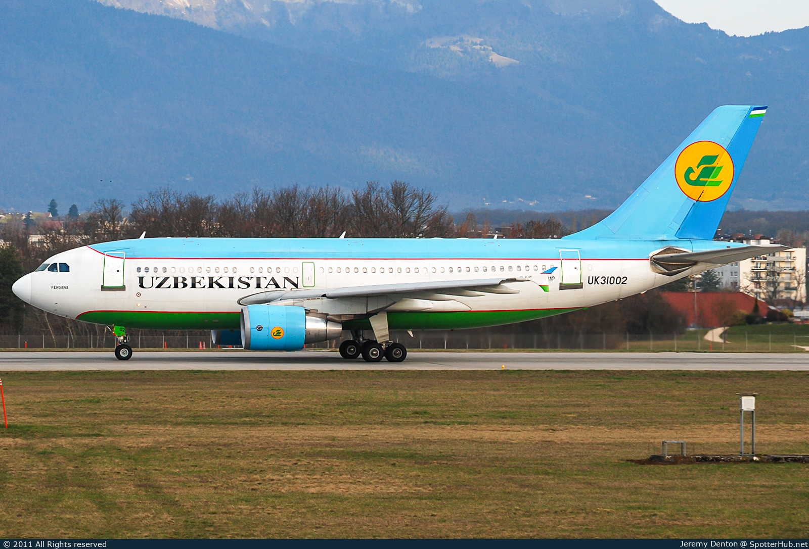 Photo of UK31002 - Airbus A310-324 operated by Uzbekistan Airways