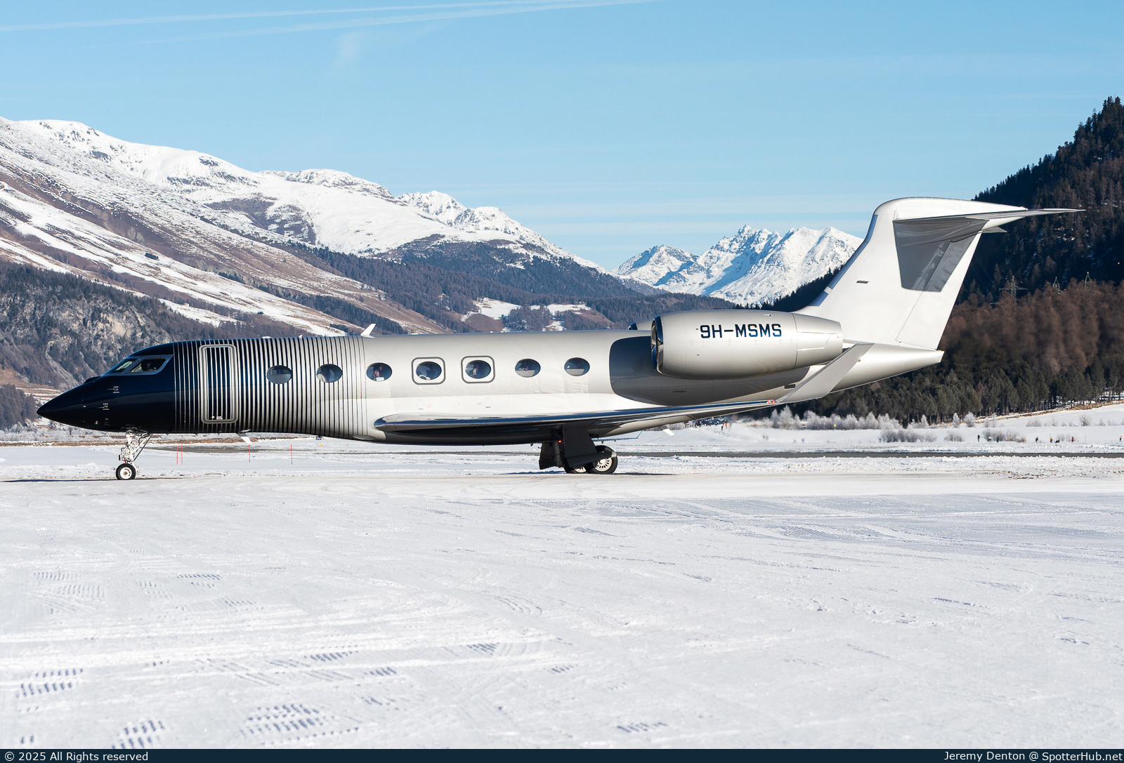 Photo of 9H-MSMS - Gulfstream G500 operated by TAG Aviation Malta