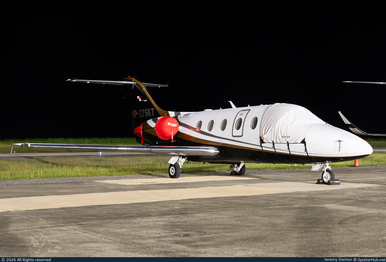 Photo of HP-27SKT - Hawker Beechcraft 400XP operated by Skytropic
