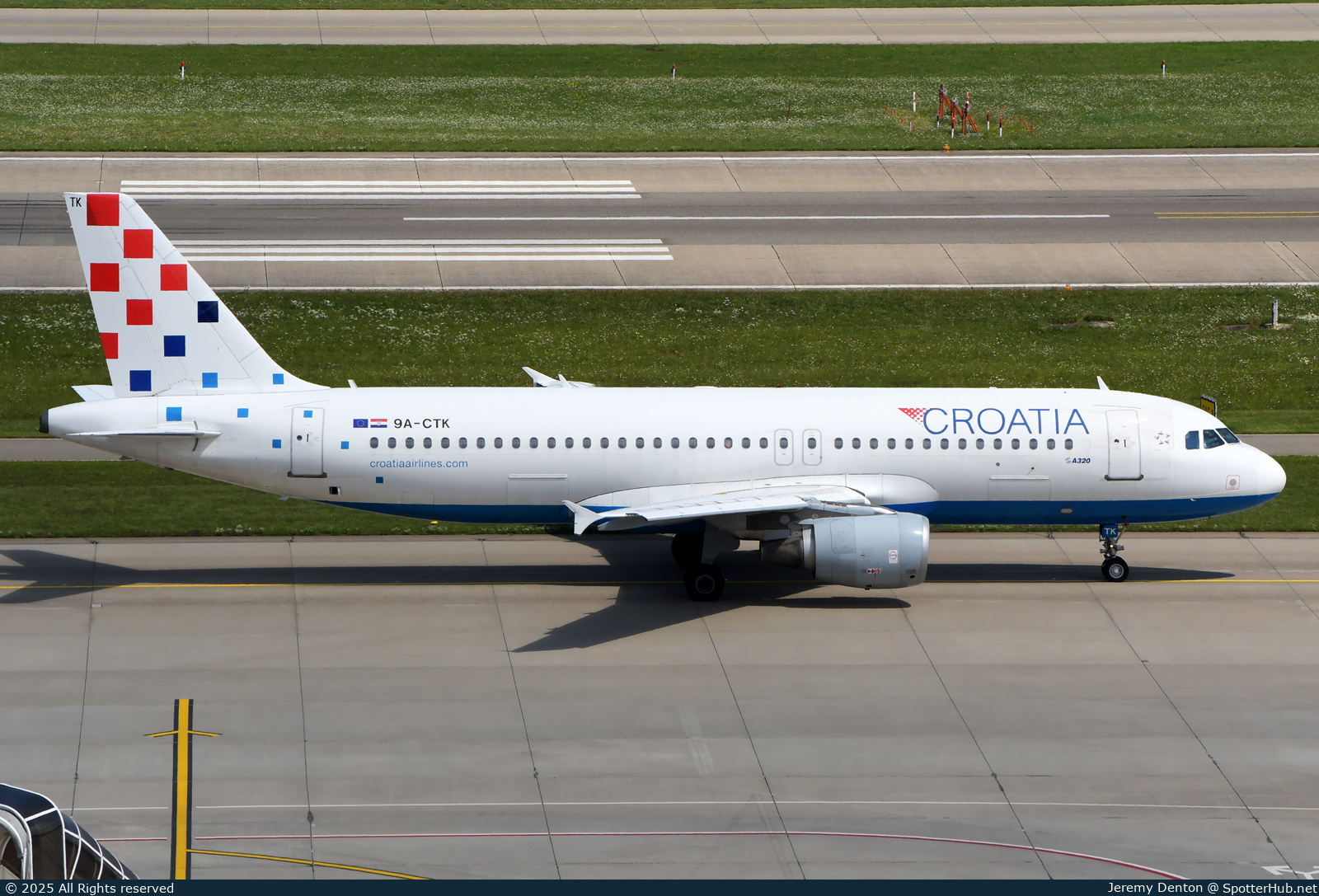 Photo of 9A-CTK - Airbus A320-214 operated by Croatia Airlines