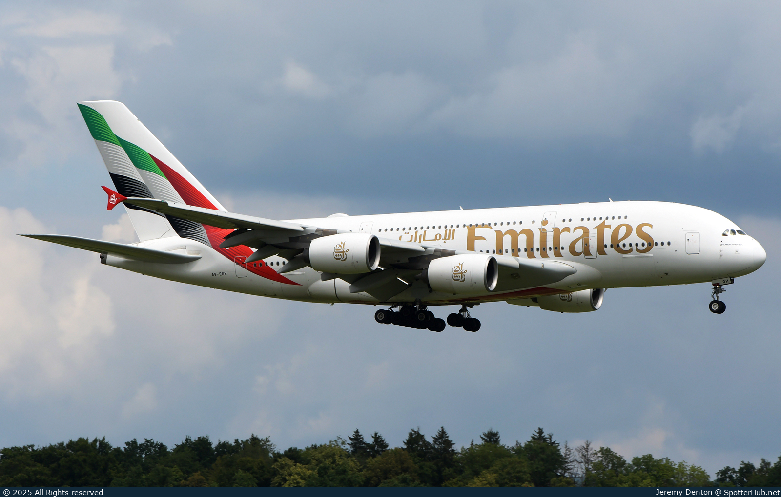 Photo of A6-EOH - Airbus A380-861 operated by Emirates