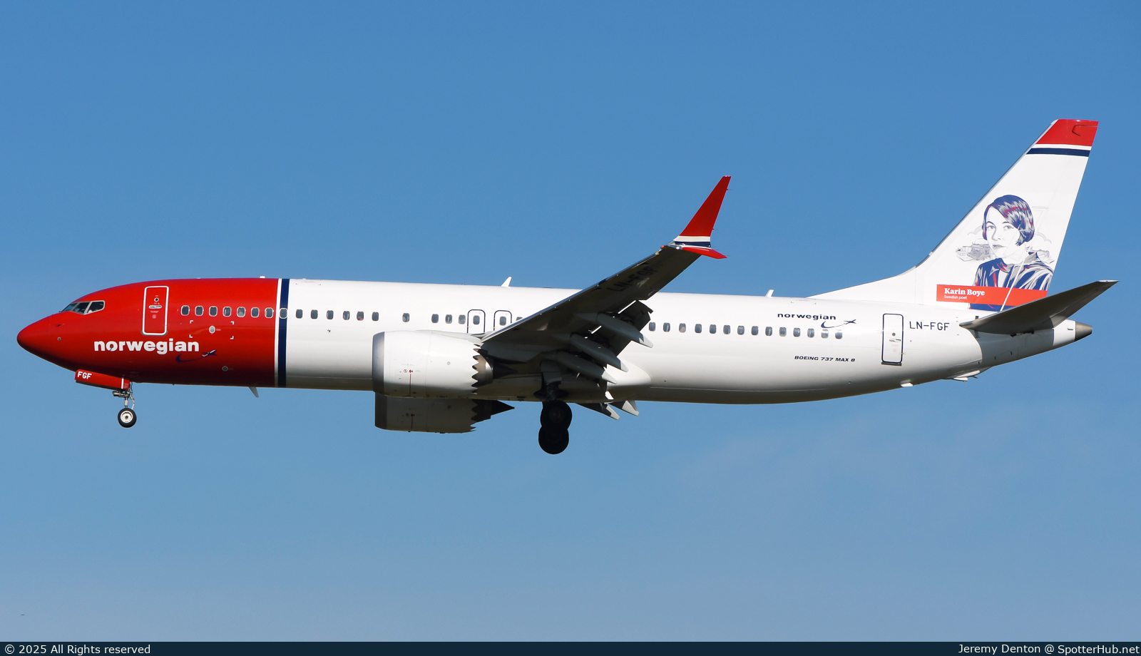 Photo of LN-FGF - Boeing 737 MAX 8 operated by Norwegian Air Shuttle