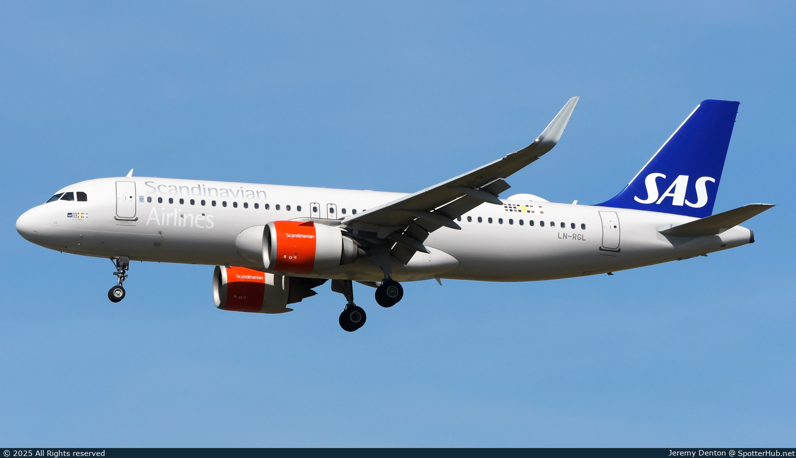 Photo of LN-RGL - Airbus A320-251N operated by SAS Scandinavian Airlines