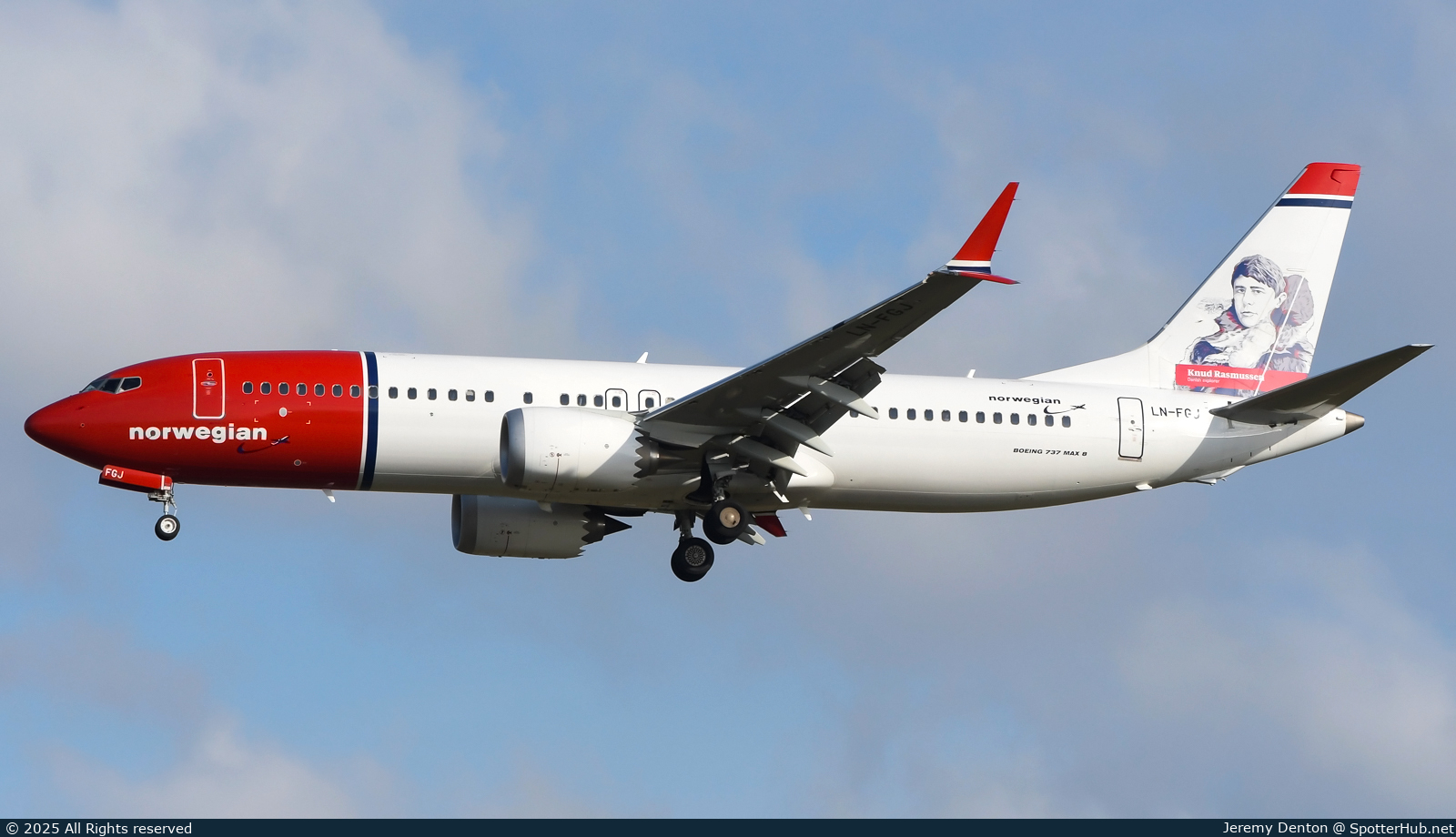 Photo of LN-FGJ - Boeing 737 MAX 8 operated by Norwegian Air Shuttle