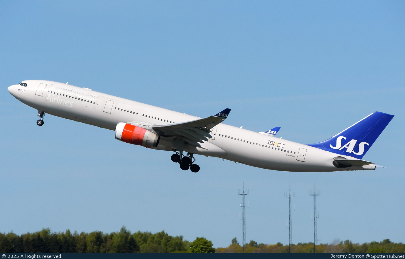 Photo of LN-RKN - Airbus A330-343 operated by SAS Scandinavian Airlines