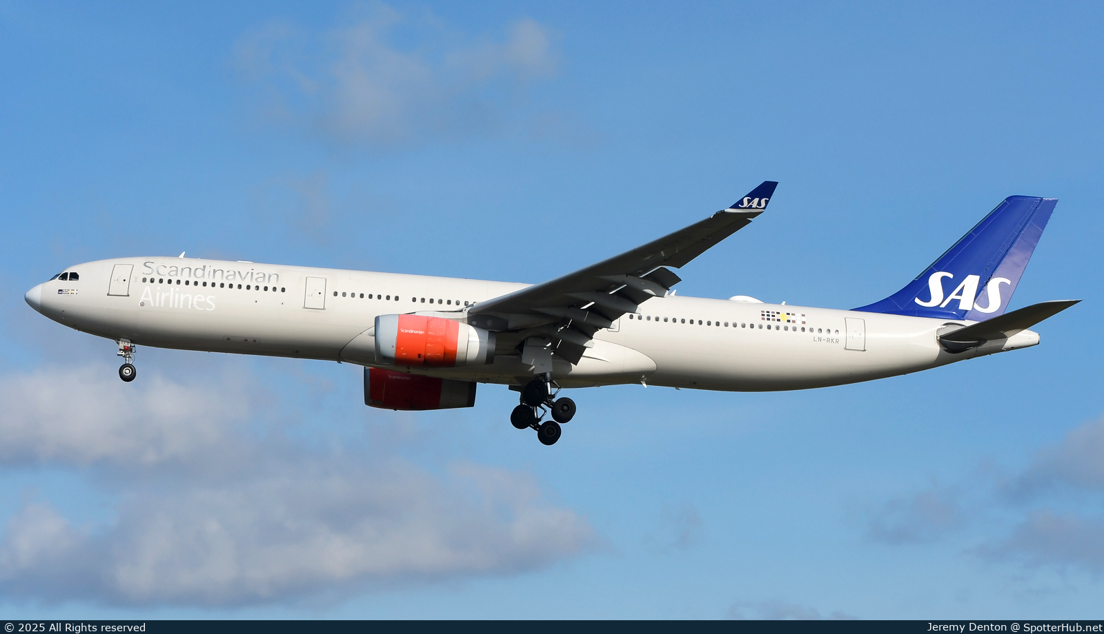 Photo of LN-RKR - Airbus A330-343 operated by SAS Scandinavian Airlines