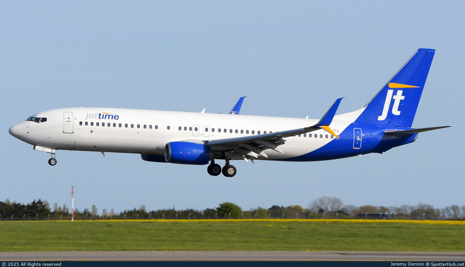 Photo of OY-JYA - Boeing 737-8KN operated by Jettime
