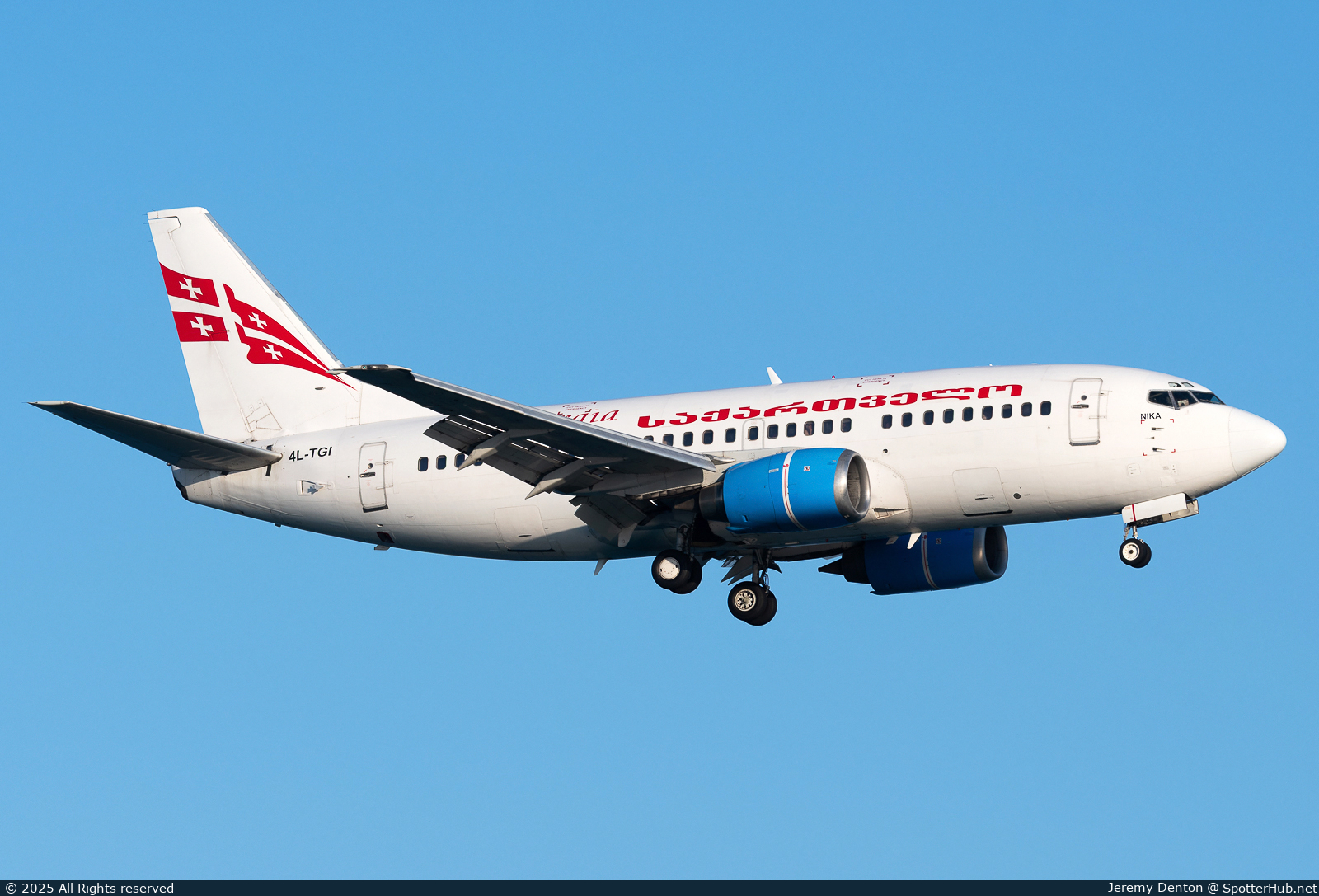 Photo of 4L-TGI - Boeing 737-505 operated by Georgian Airways
