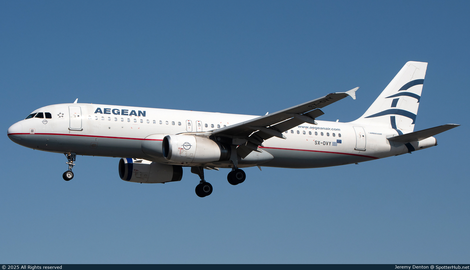 Photo of SX-DVY - Airbus A320-232 operated by Aegean Airlines