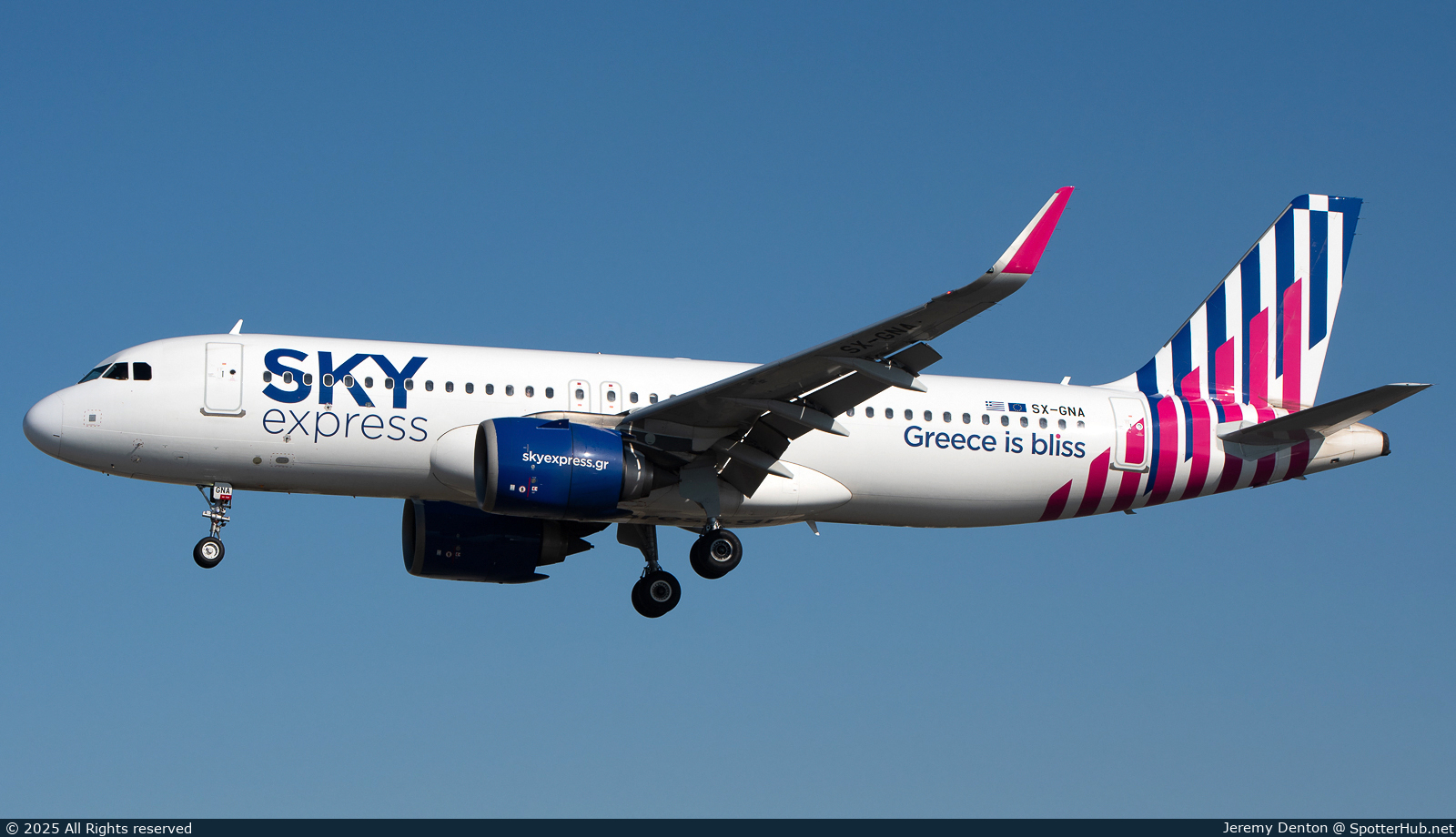Photo of SX-GNA - Airbus A320-251N operated by Sky Express