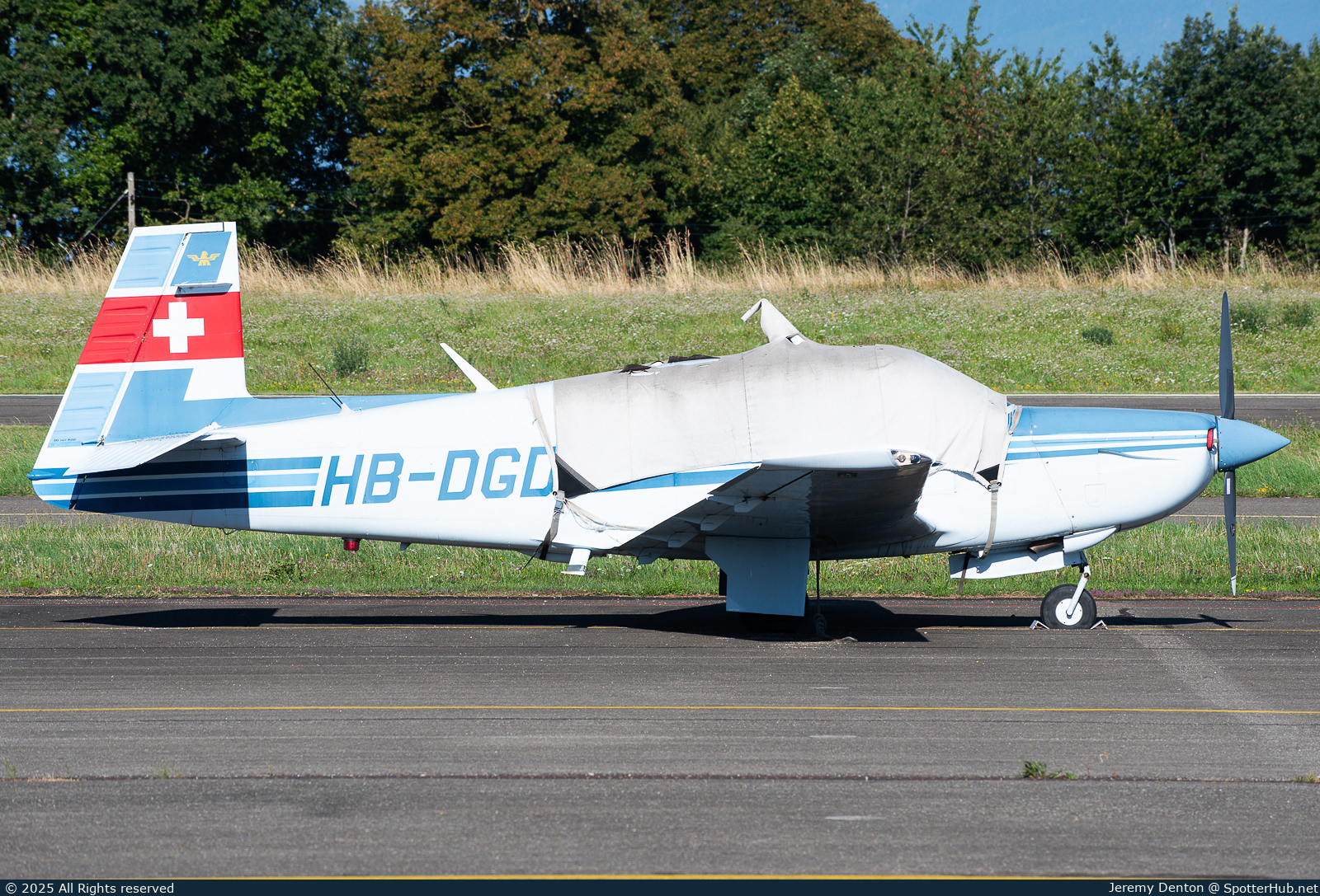 Photo of HB-DGD - Mooney M20K 231 operated by Private