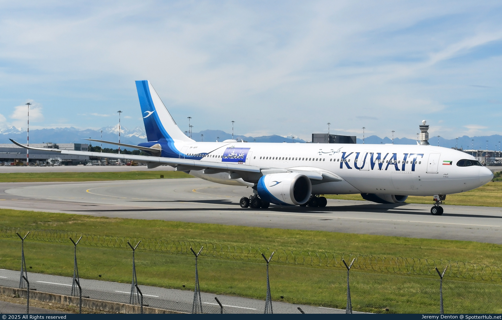 Photo of 9K-APF - Airbus A330-841 operated by Kuwait Airways