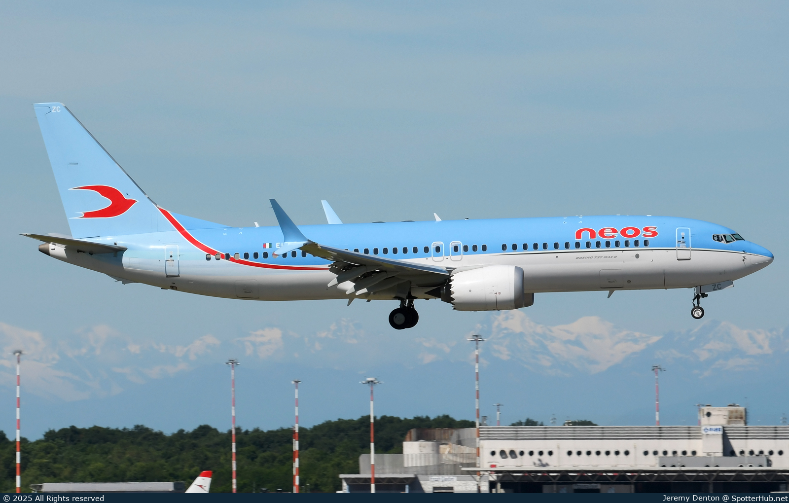 Photo of EI-RZC - Boeing 737 MAX 8 operated by Neos
